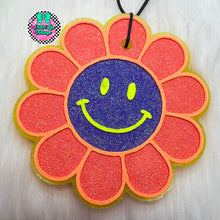 Load image into Gallery viewer, Smiley Flower Freshie