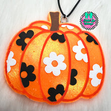 Load image into Gallery viewer, Floral Pumpkin Freshie