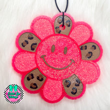 Load image into Gallery viewer, Smiley Flower Freshie