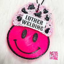 Load image into Gallery viewer, Smiley Face w/ Beanie Freshie