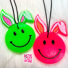 Load image into Gallery viewer, Smiley Bunny Freshie