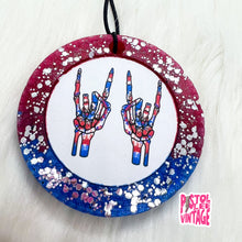 Load image into Gallery viewer, Fourth Of July Circle Freshies