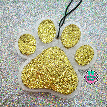 Load image into Gallery viewer, Paw Print Freshie
